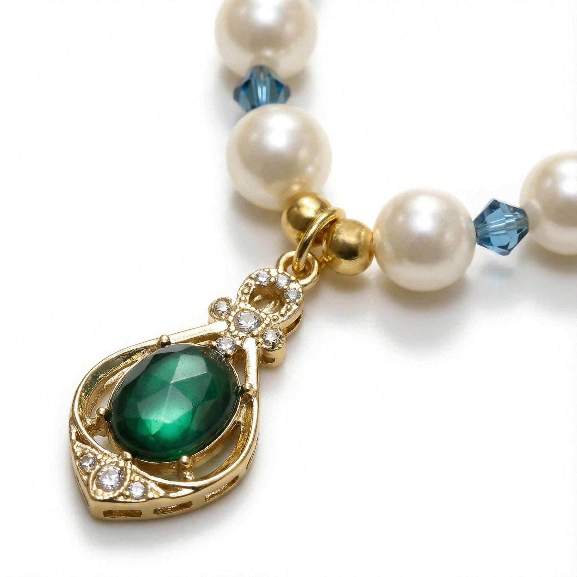 Emerald Green Teardrop Pearl Beaded Pet Necklace Collar - Image 4